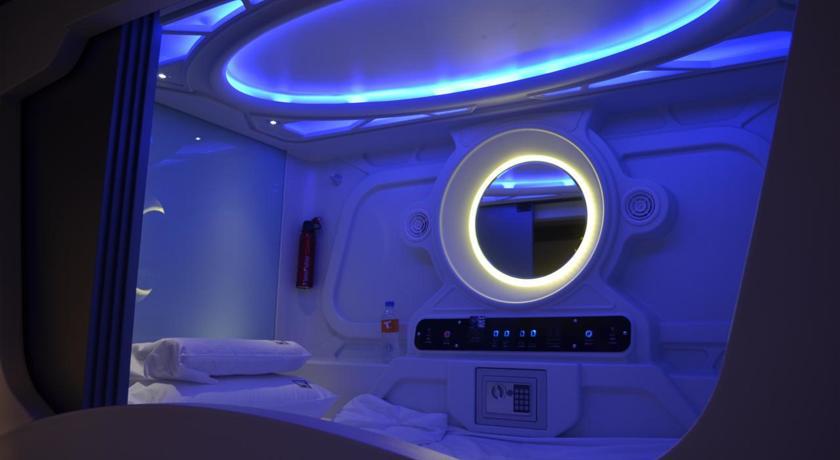 Time Capsule Hotel 乔治敦 外观 照片