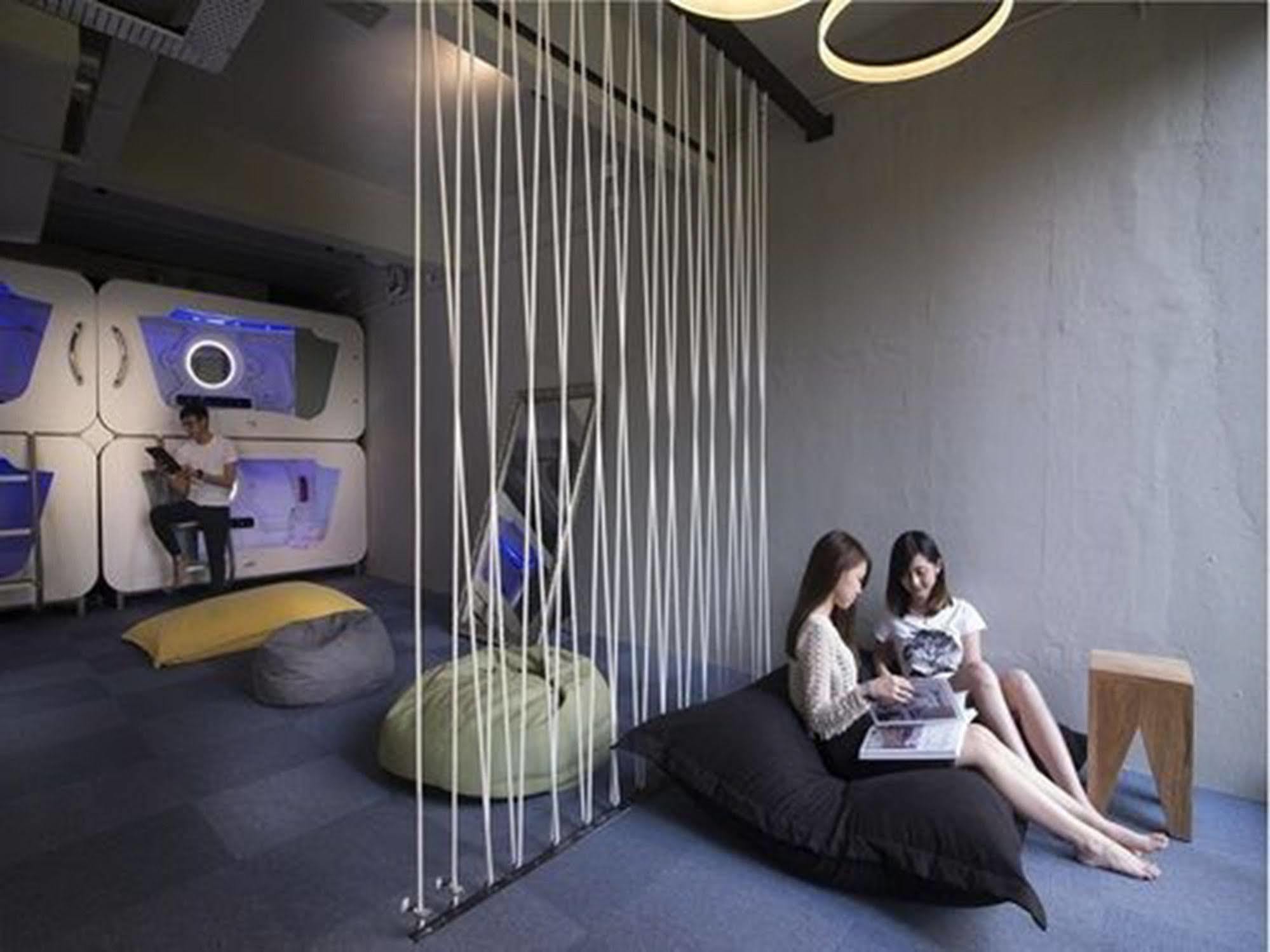 Time Capsule Hotel 乔治敦 外观 照片