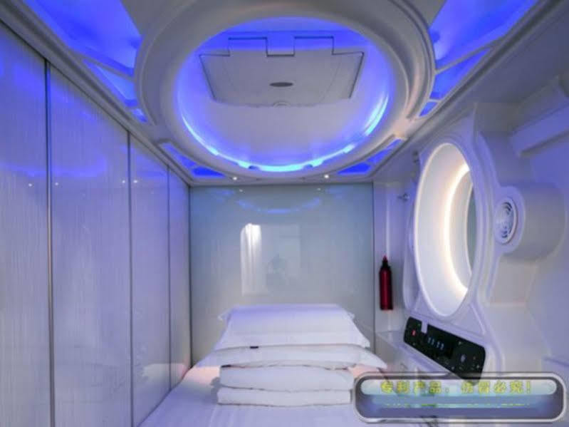 Time Capsule Hotel 乔治敦 外观 照片
